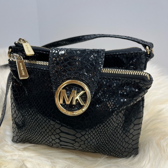 Michael Korrs  Blk. Python Embossed Mini Crossbody Bag - Picture 4 of 17